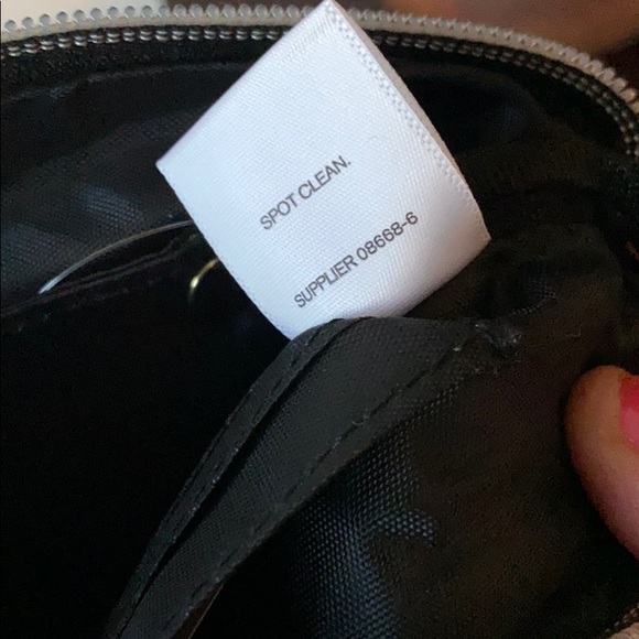 Liz Claiborne Brown Power Charging Clutch Wristlet - Picture 8 of 11